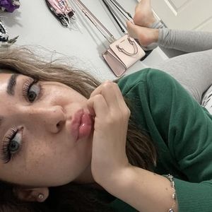 Meet your Posher, Lily